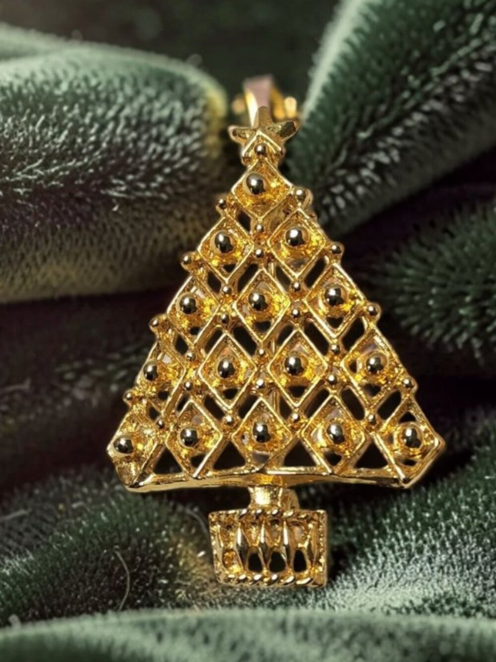 Vintage Christmas Tree Brooch Pin With Star & Silver Balls Accents